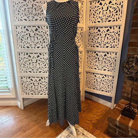 LOFT Dresses & Skirts - LOFT Black and White Polka Dot Dress NWT Sz M